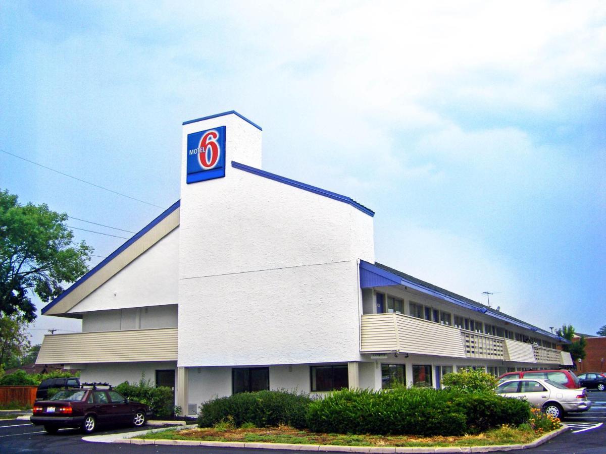 Motel 6 Columbus Oh - Osu North Kültér fotó
